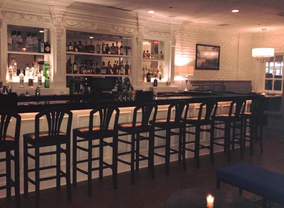 Vela Kitchen bar