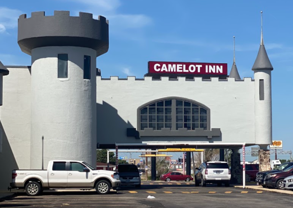 Camelot Inn