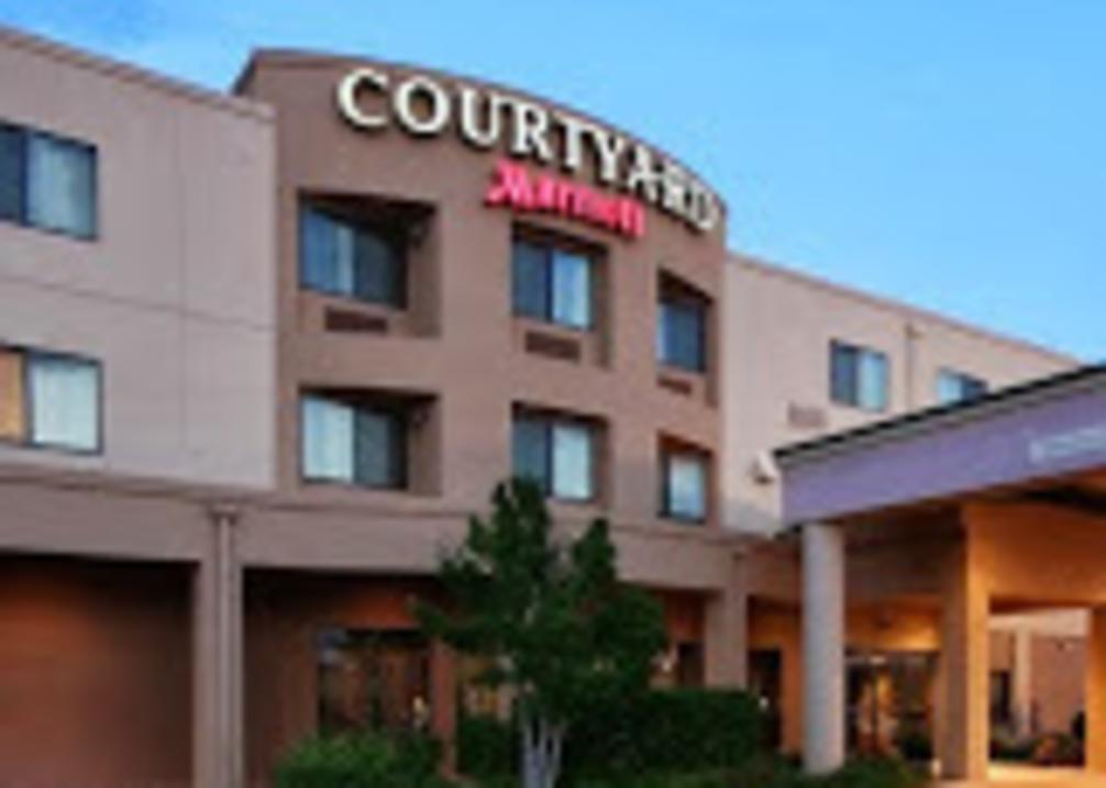 Courtyard by Marriott West