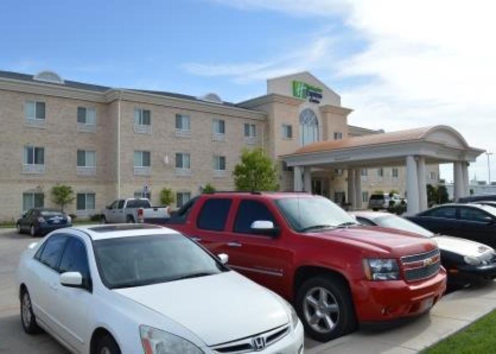 Holiday Inn Express & Suites Wolflin