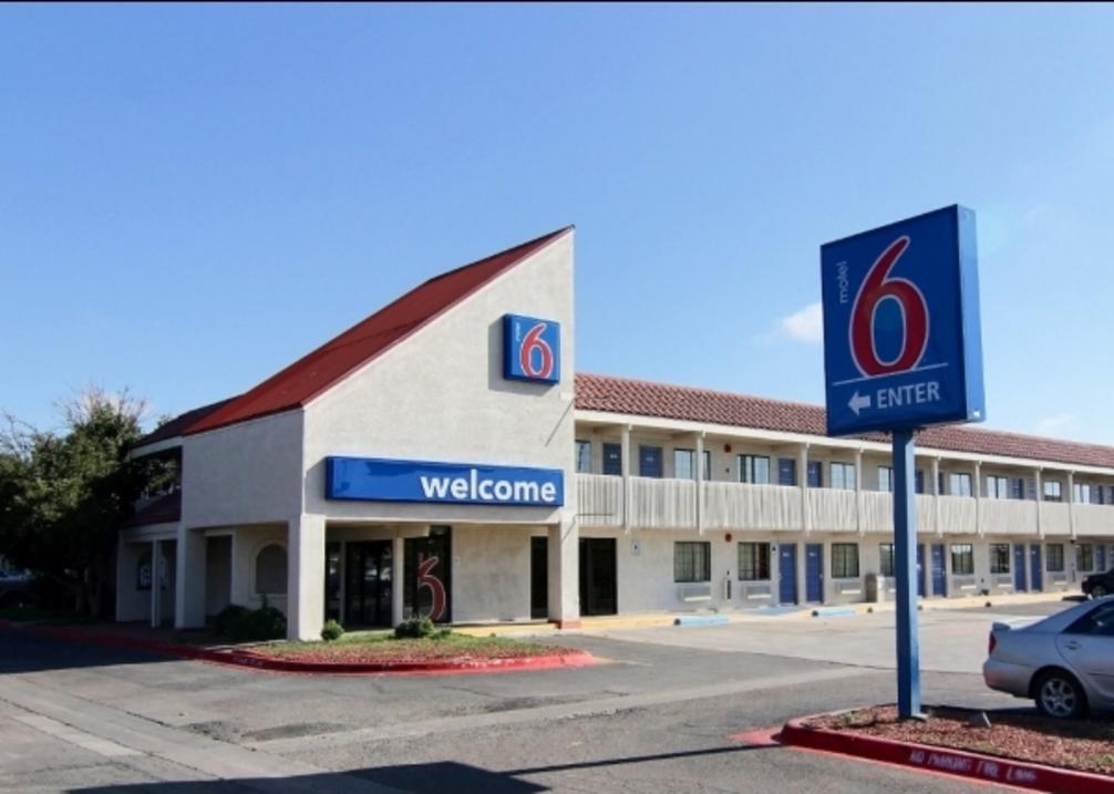 Motel 6 Airport