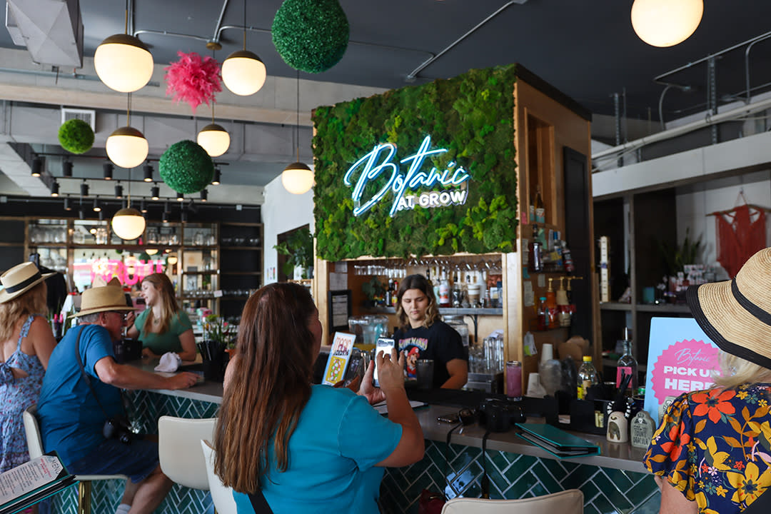 GROW Plant Bar - Wichita