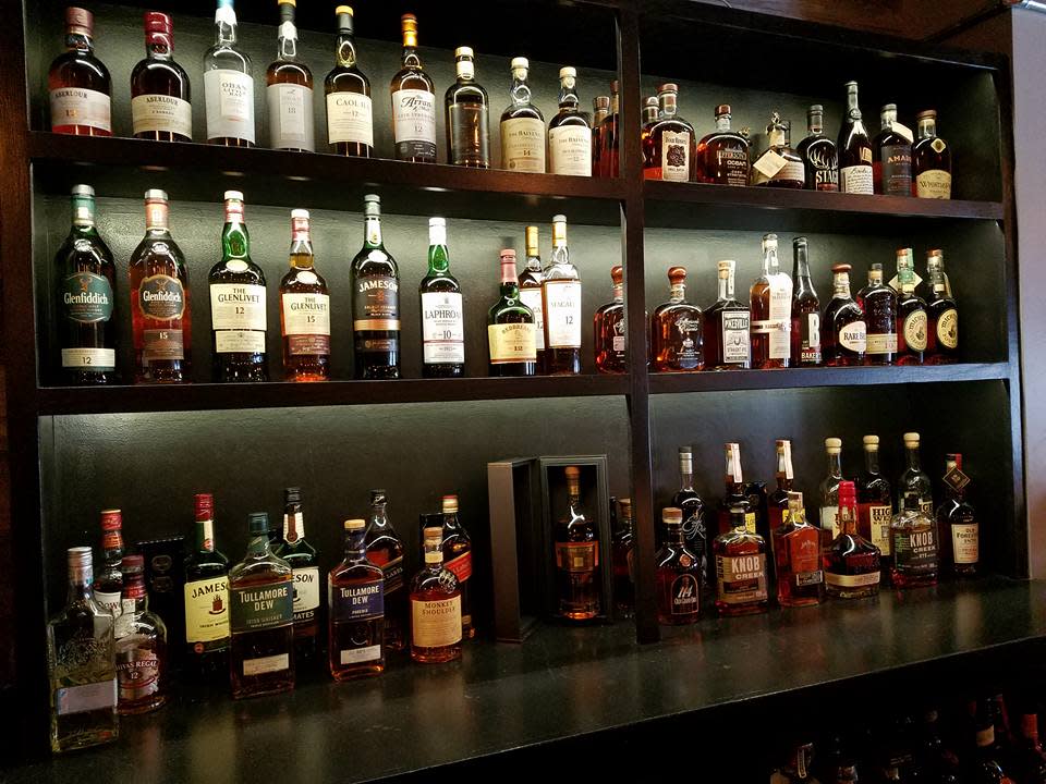 The Barrel Bar in Broussard