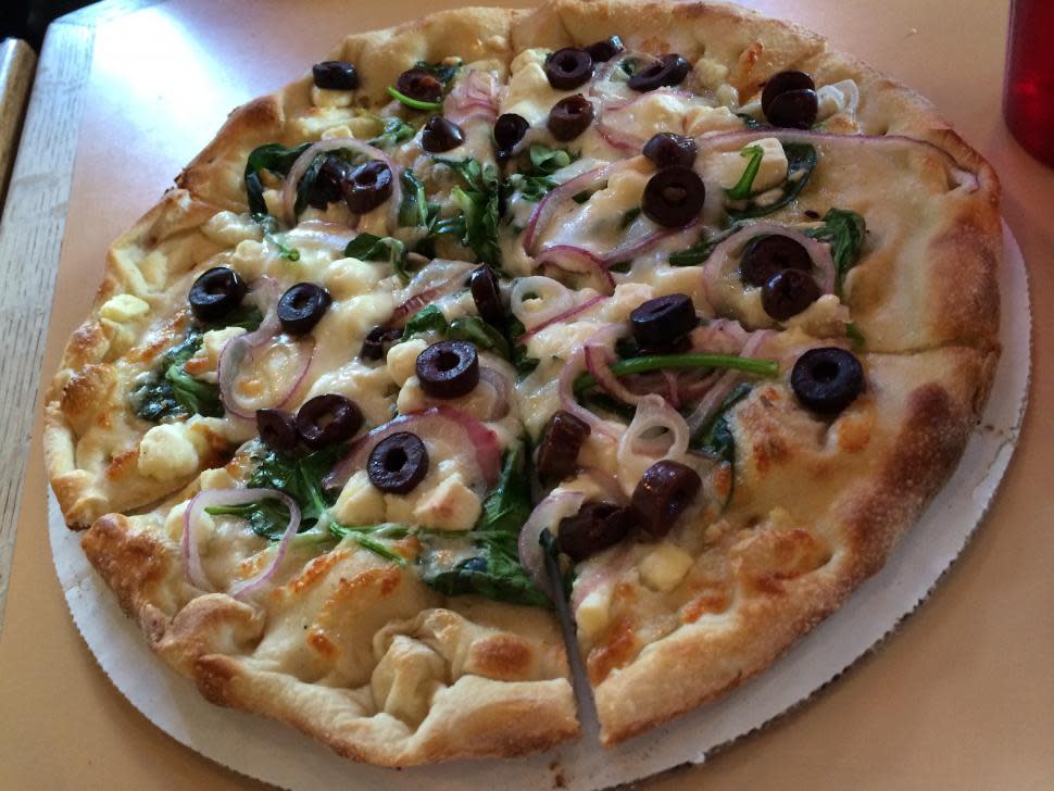 Fireside Pizza (photo: Katie Scheper)