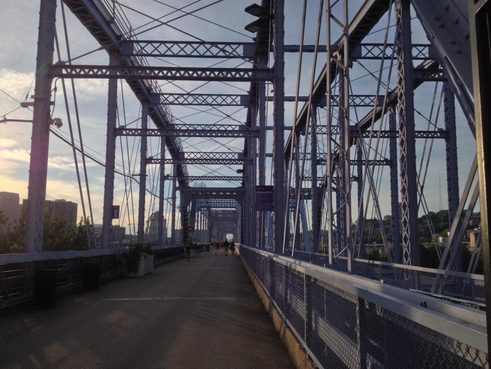 Purple People Bridge (photo: CincinnatiUSA.com)