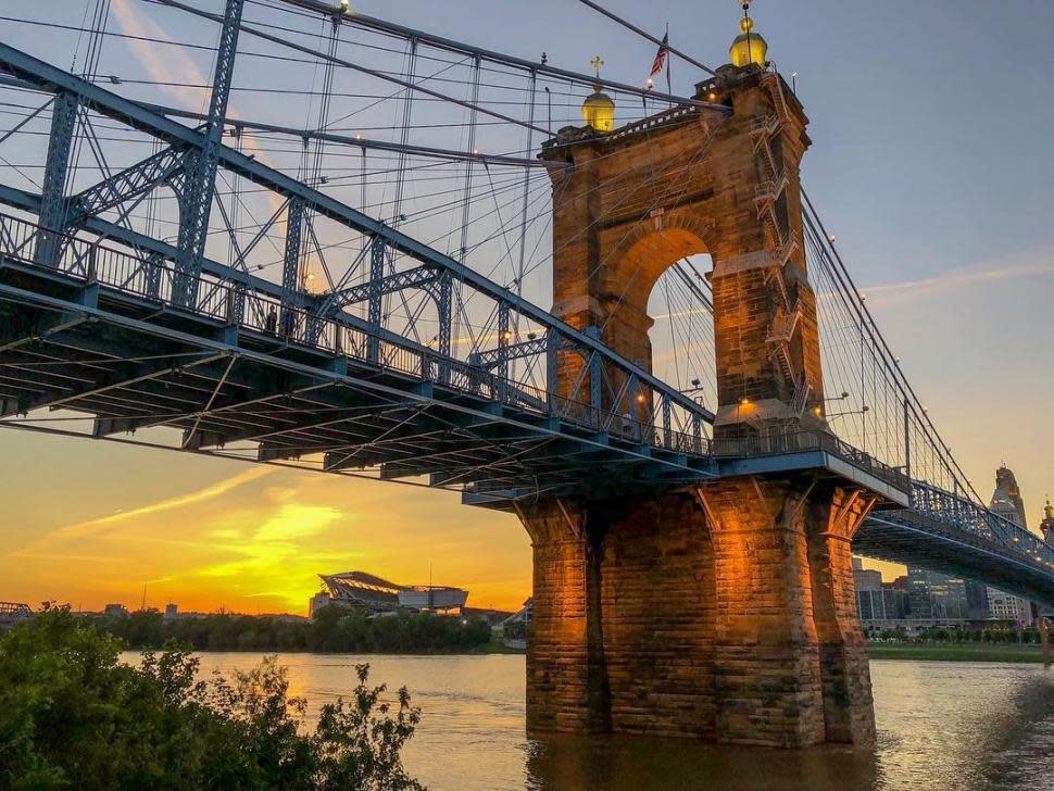 John A. Roebling Suspension Bridge (photo: @cincygirl.54)