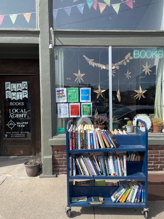 Flagship Books