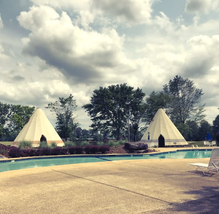 doublehead resort teepees