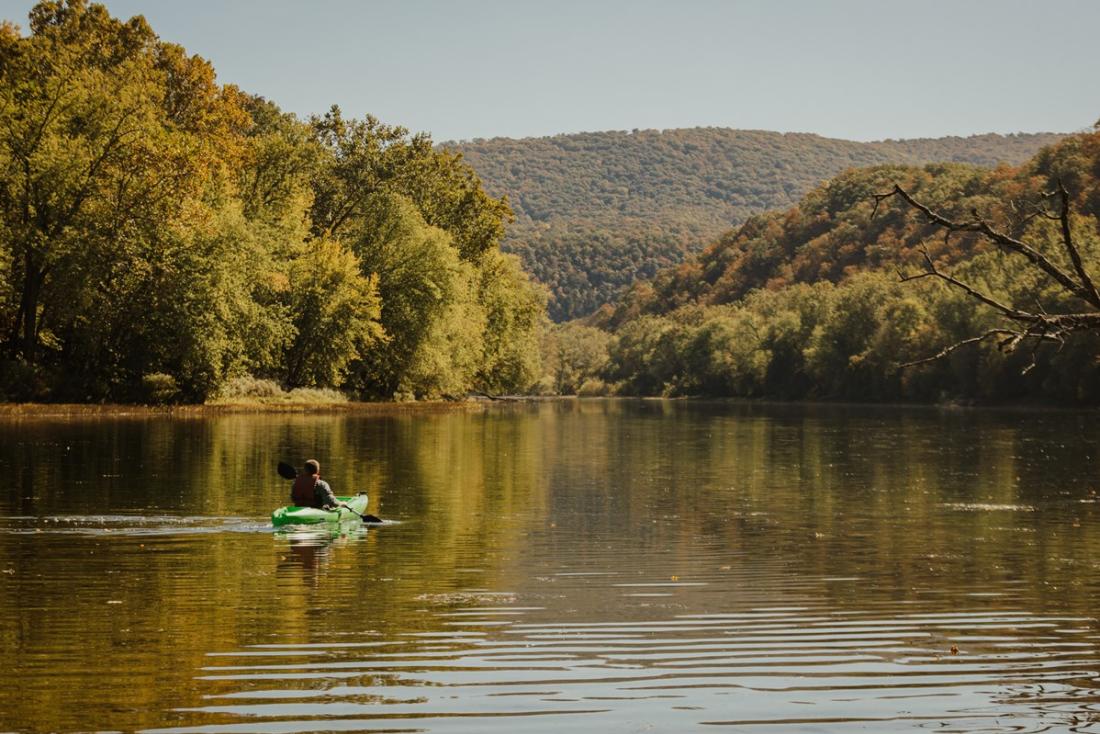 Potomac-River-Kayaking-in-Fall-Allegany-County-MD
