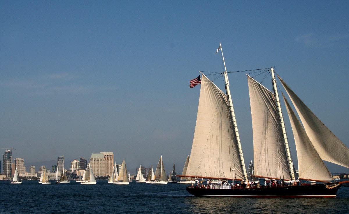 Sail the pacific