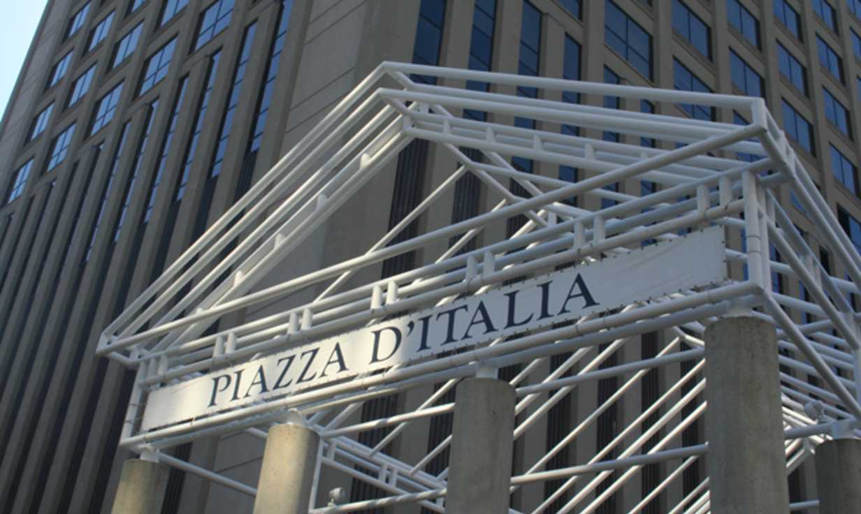 Piazza Italia - Piazza Italia updated their cover photo.