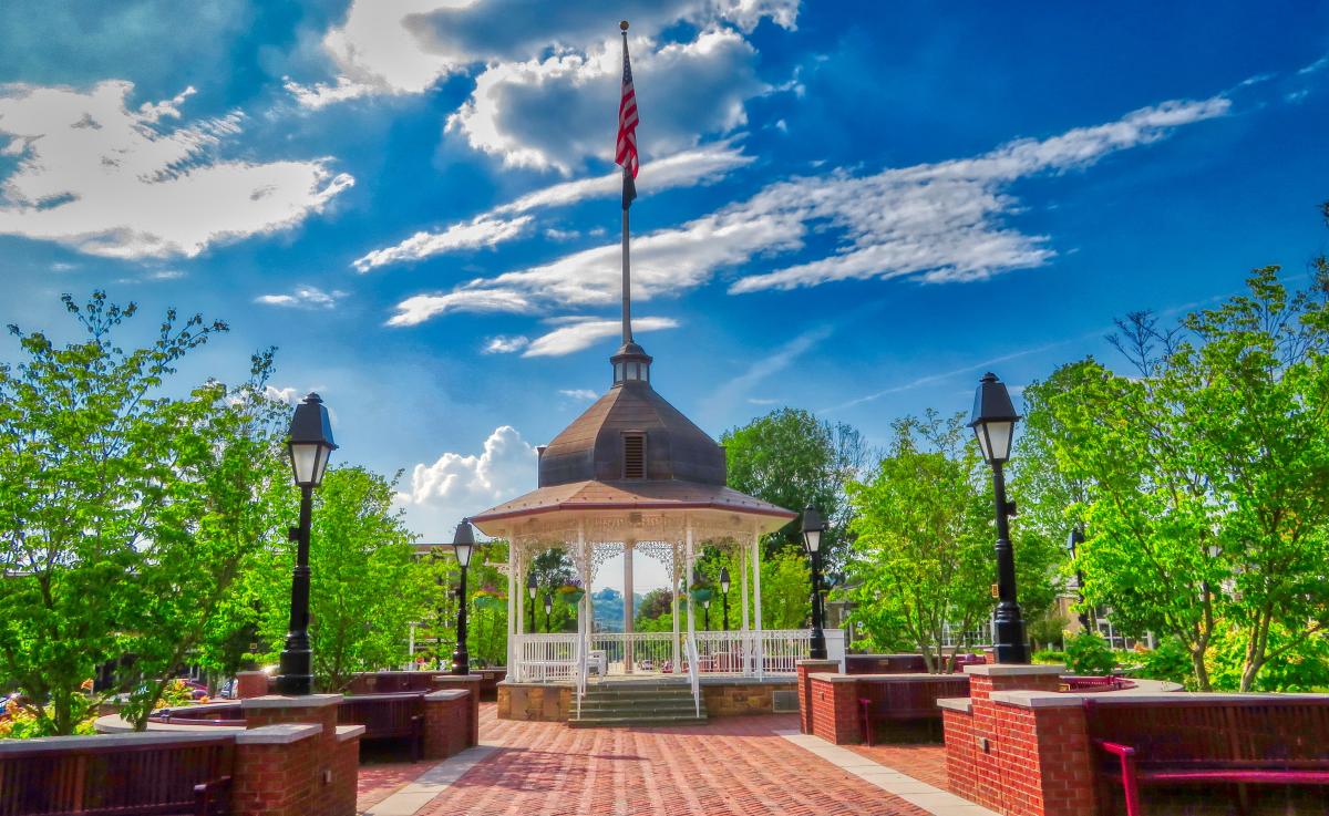 Ligonier's Diamond bandstand