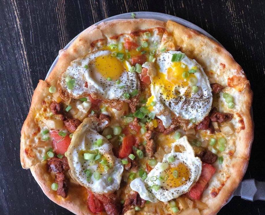 Breakfast Pizza at Pitch