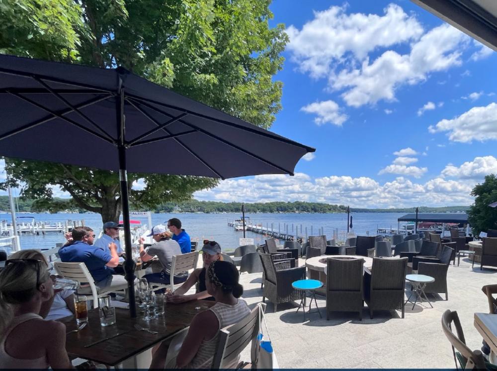 The patio at Pier 290 in Williams Bay