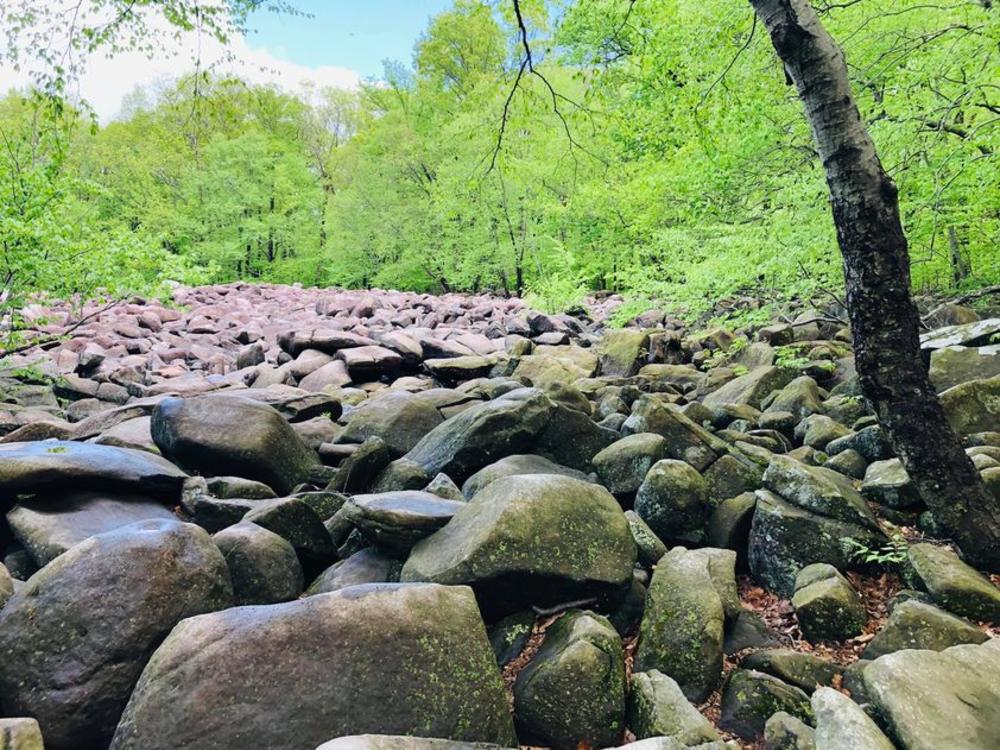 Ringing Rocks