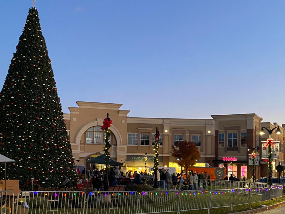 small business saturday - shops at valley square
