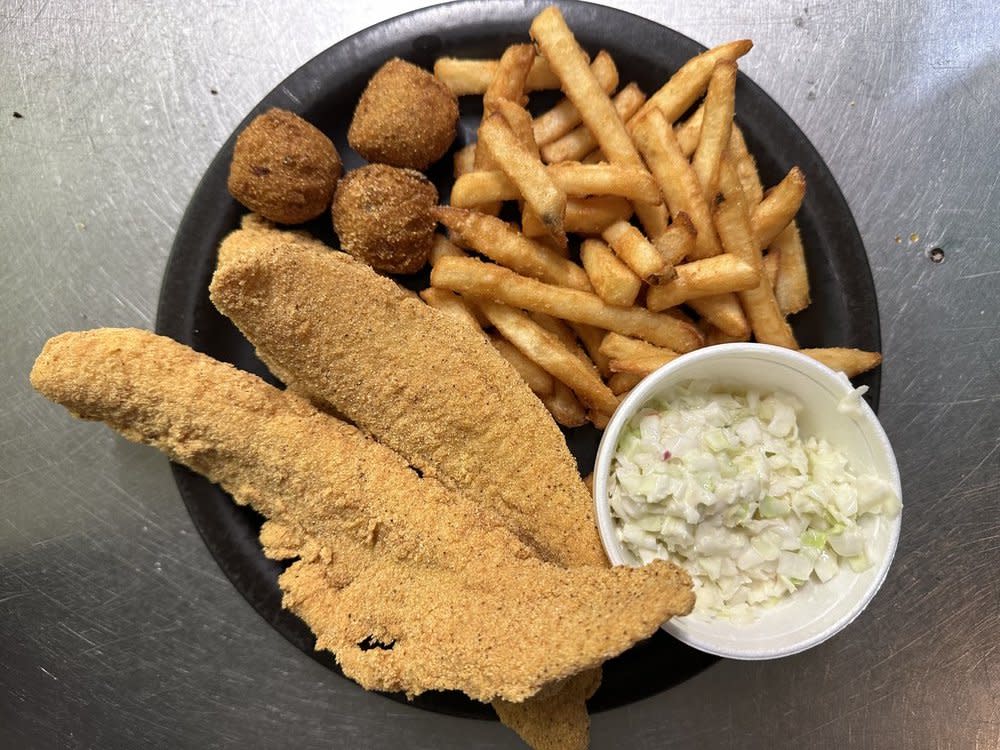 fish and chips from Heartland Sports Pub in elizabethtown