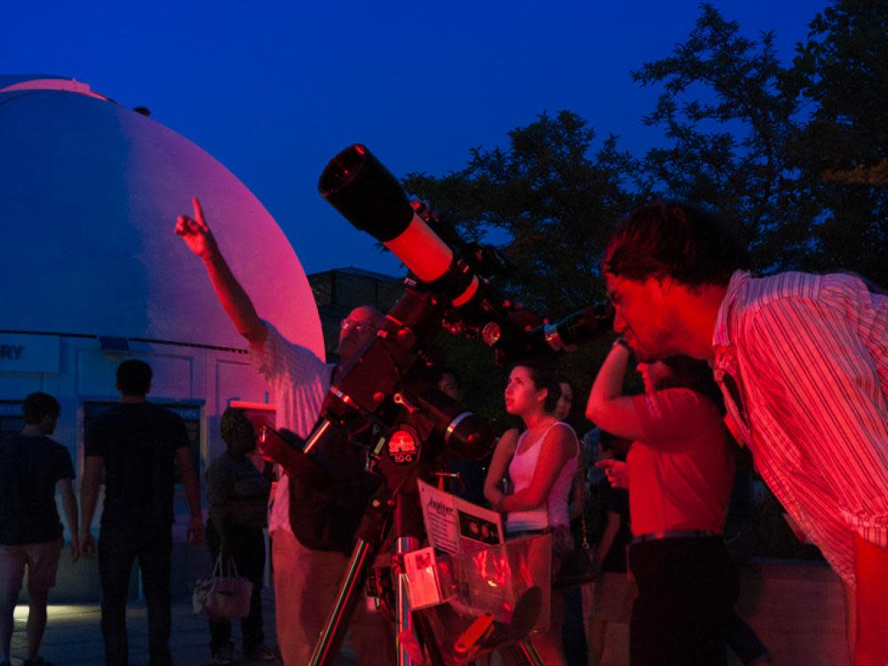 Stargazing Steven F. Udvar-Hazy Center