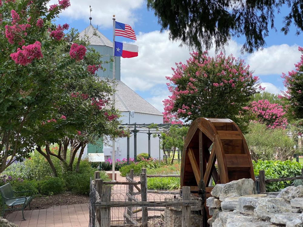 Marktplatz is located in the center of Fredericksburg and is great spot to stop and enjoy the outdoors.
