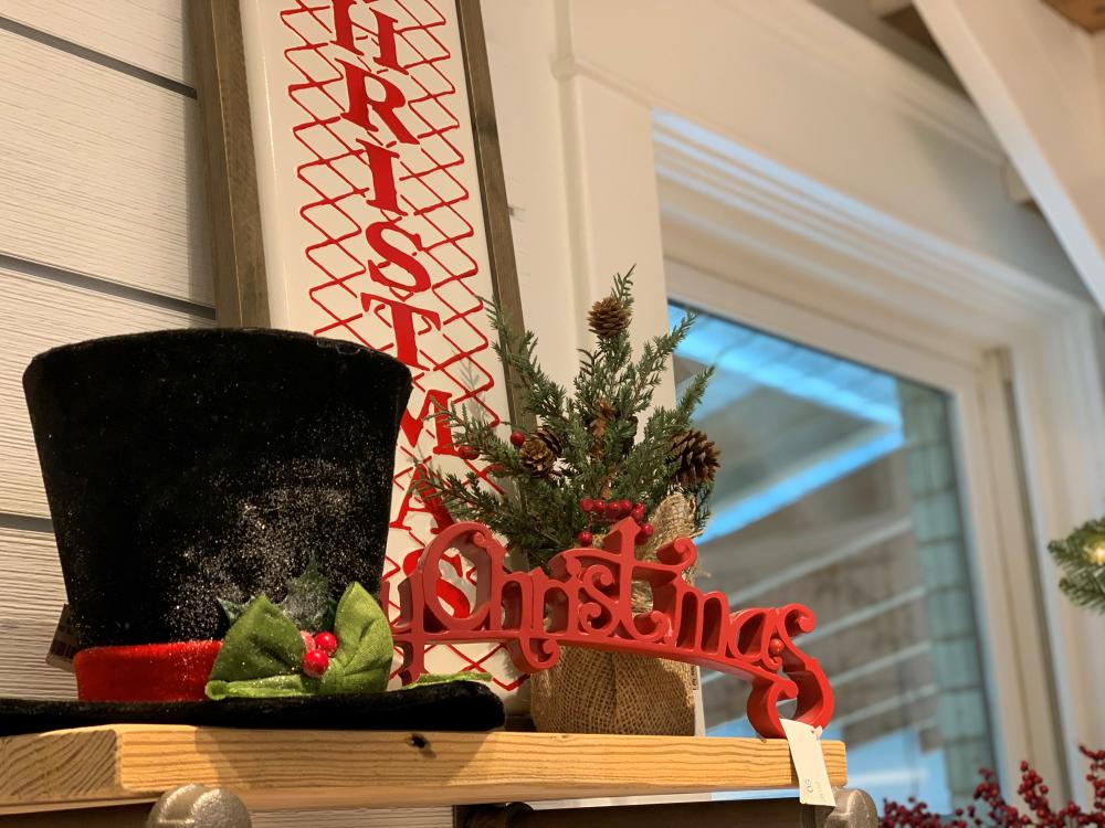 Shopping_Brick and Mortar_2020_holiday