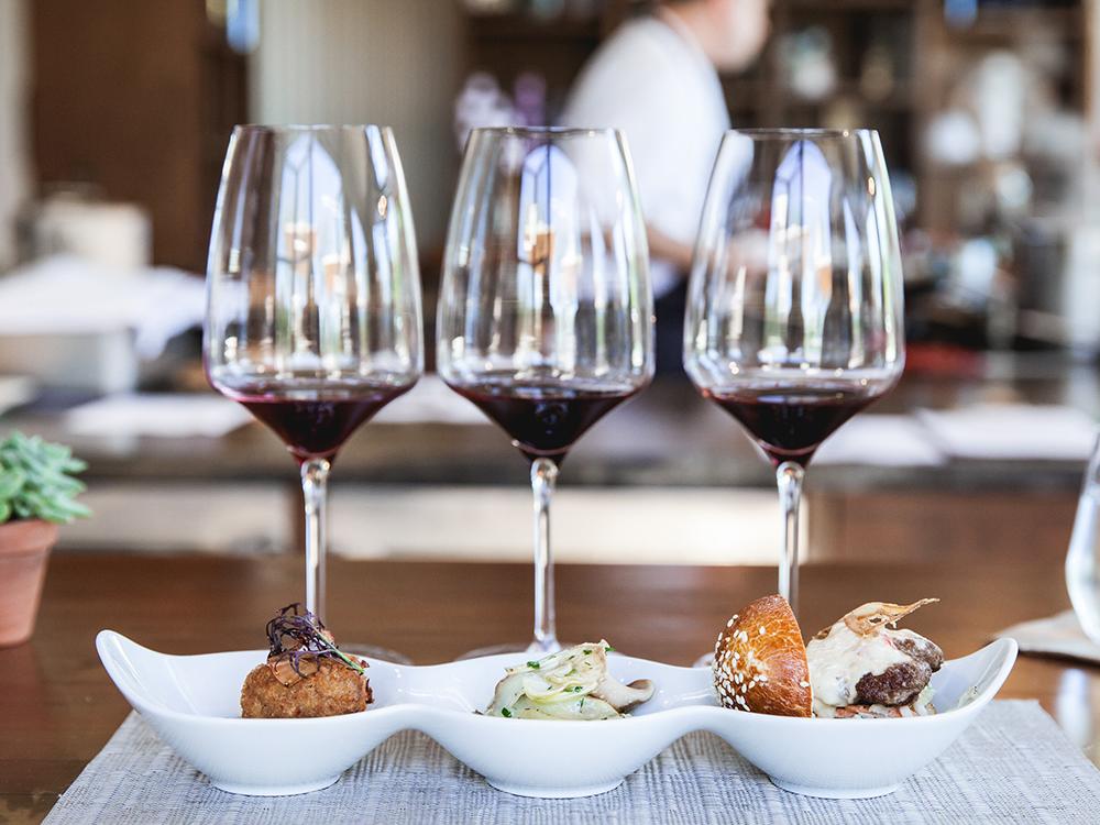 Top 10 Things to do in Napa Valley for Food Lovers &#8211; B Cellars Food &#038; Wine Pairing