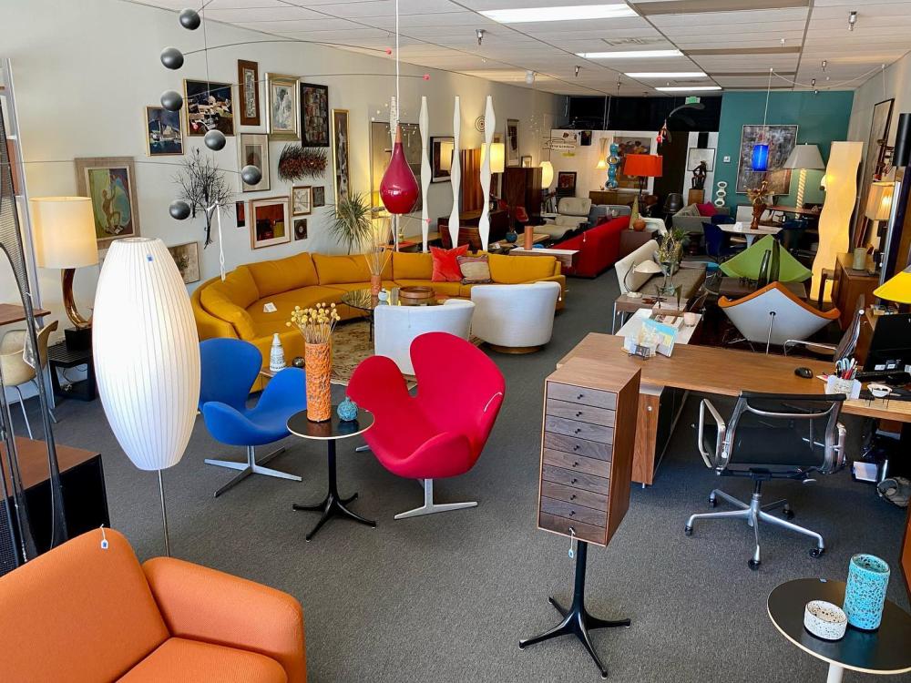 Boomerang interior