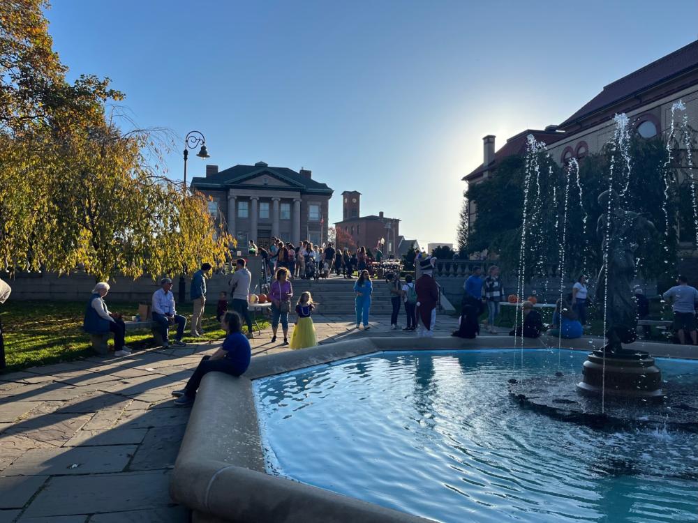 Various people enjoying the fountain in Wilcox Park