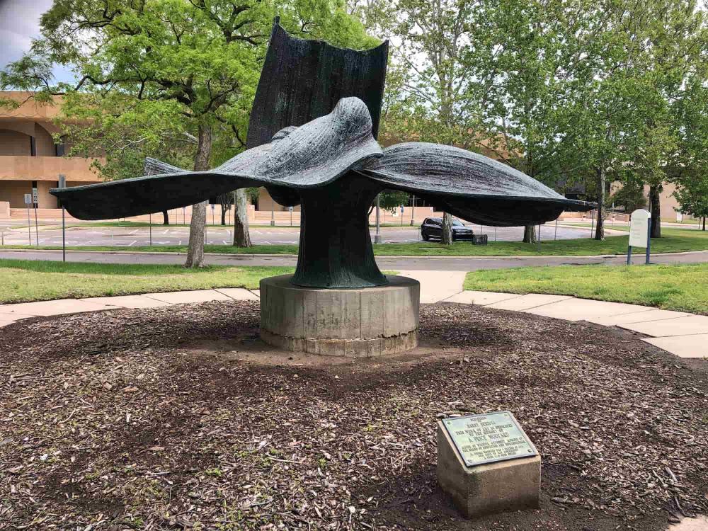 Sculpture by Harry Bertoia in A Price Woodard Park