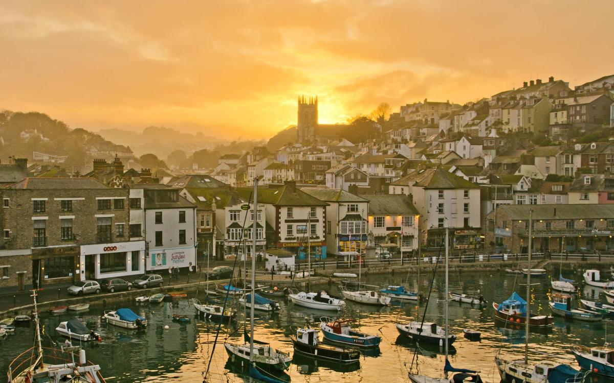 brixham marinaphpto at sunset