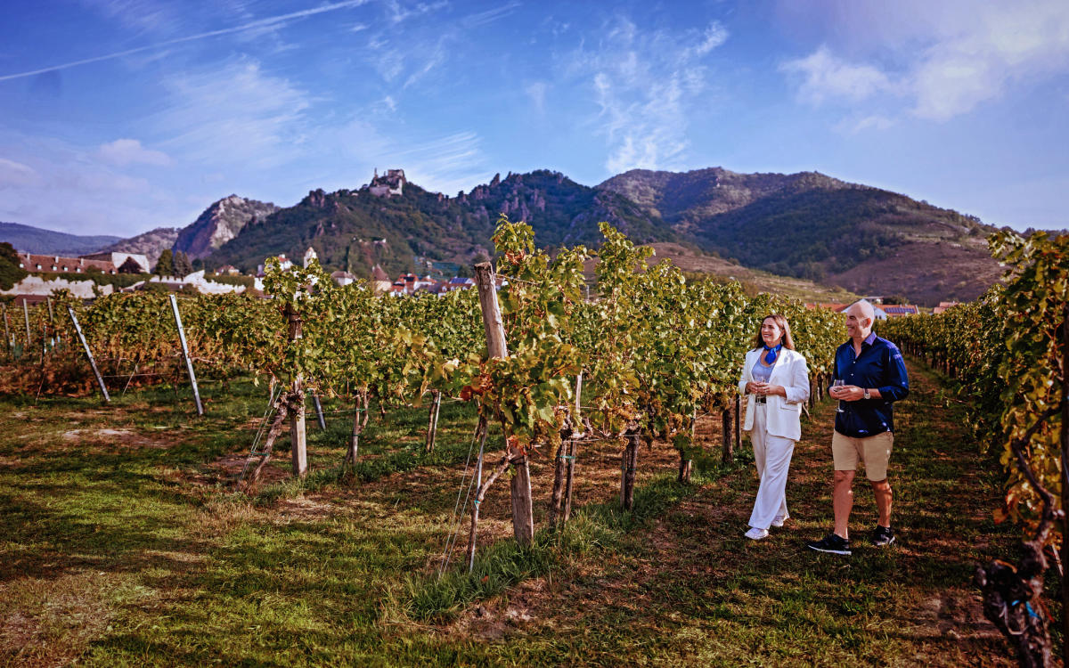 Walking tour of Durnstein