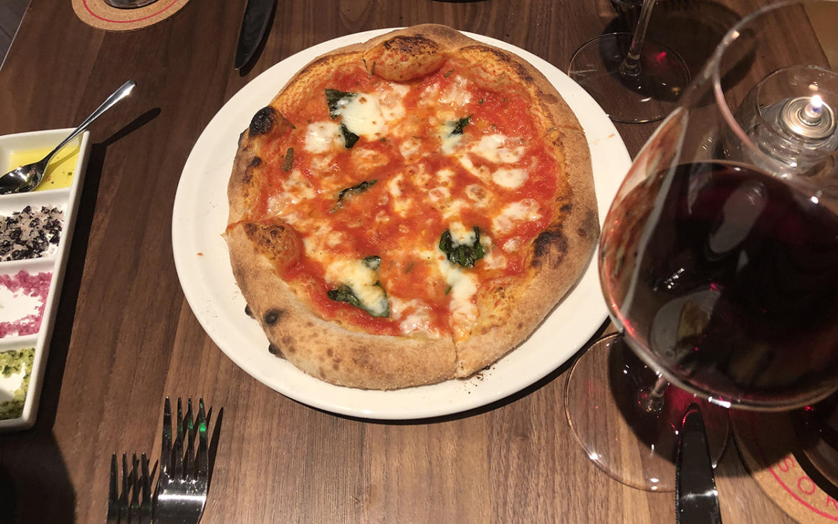 Pizza and Wine at Sorriso