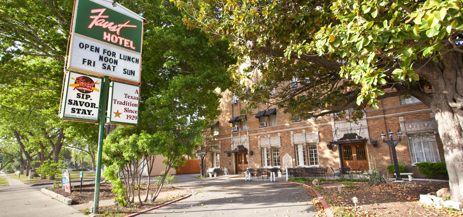 Hotel And Motel Accommodations New Braunfels Texas