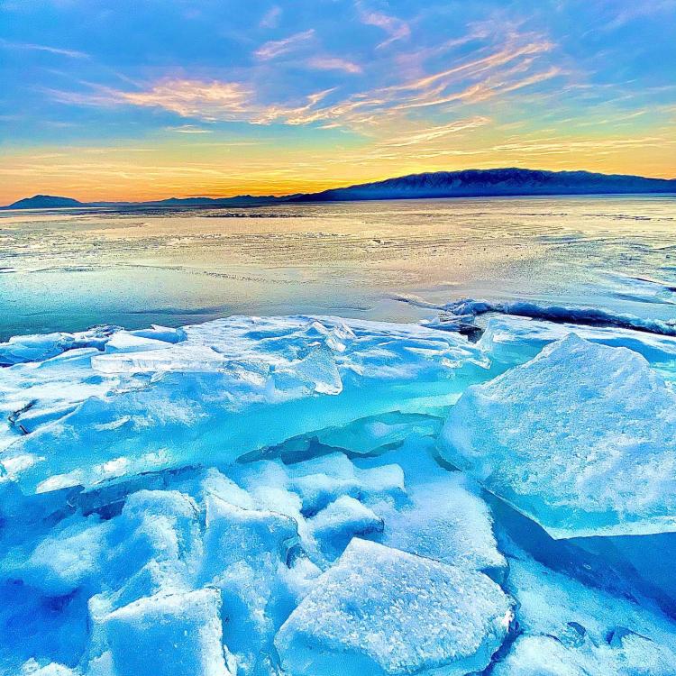 Lindon Marina in Winter with Ice