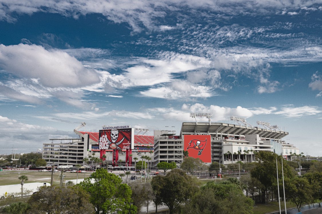 Tampa Bay Buccaneers: Team Store – Wagner Murray Architects