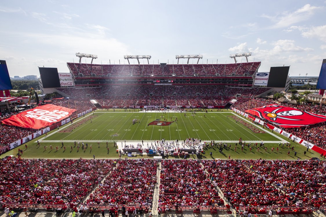 Buccaneers game to remain at Raymond James Stadium on Sunday