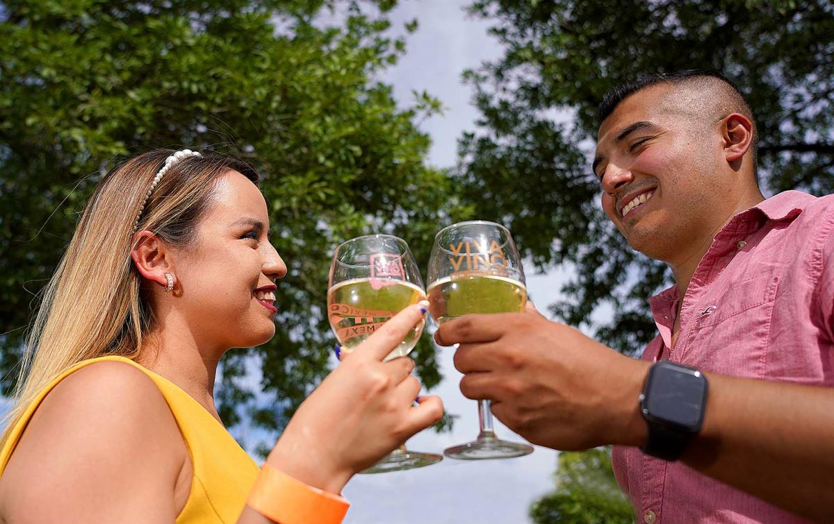 Copy of Harvest wine fest 2022 couple