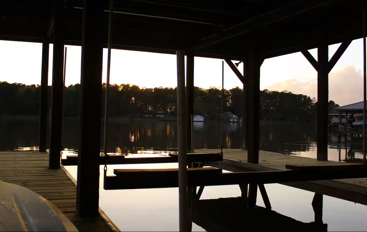 Vacation Rental - Lakefront Lodge