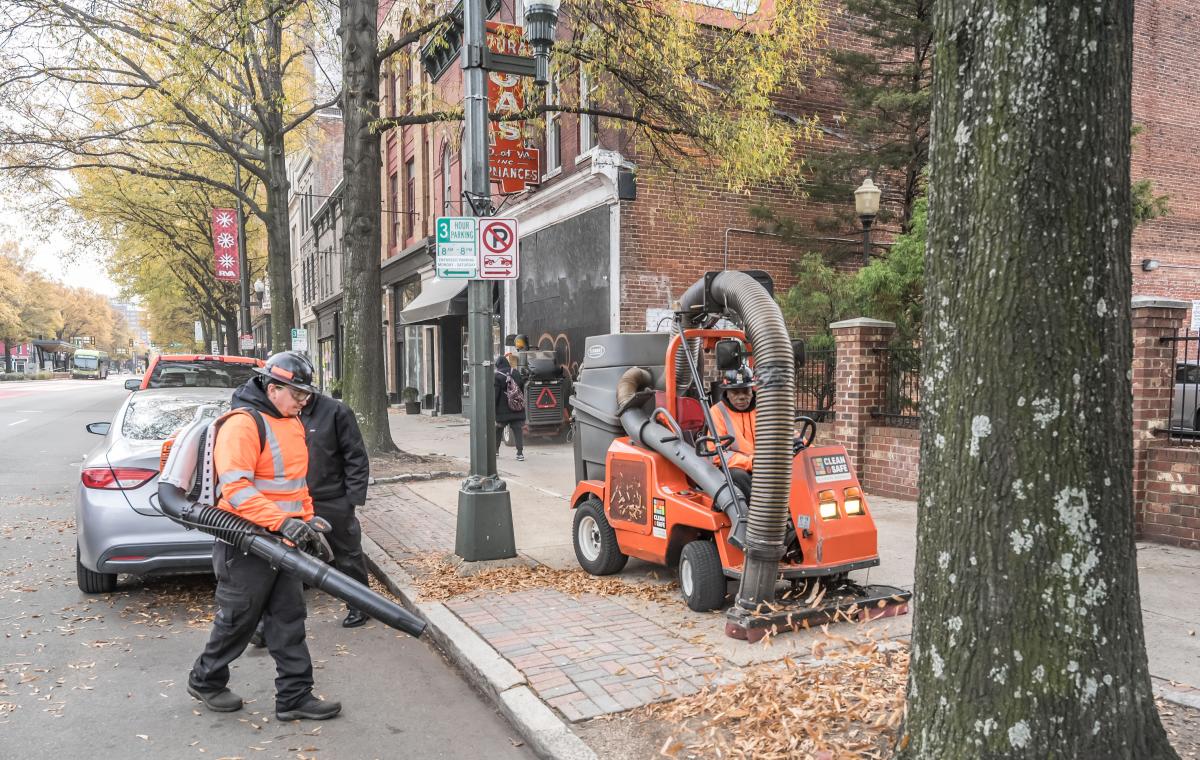 Clean & Safe workers