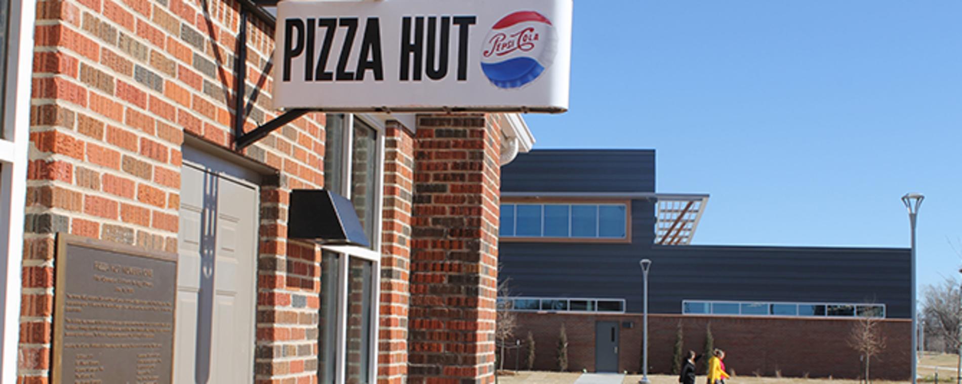 Pizza Hut Museum Serves A Slice Of America Wichita History