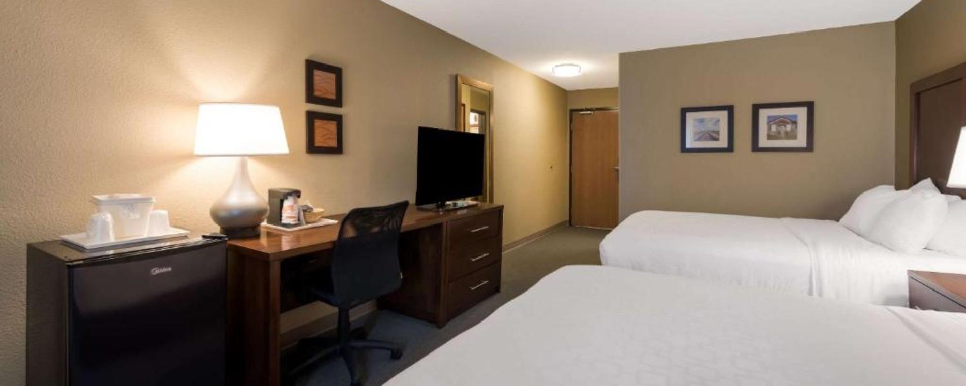 Standard Double Queen Room