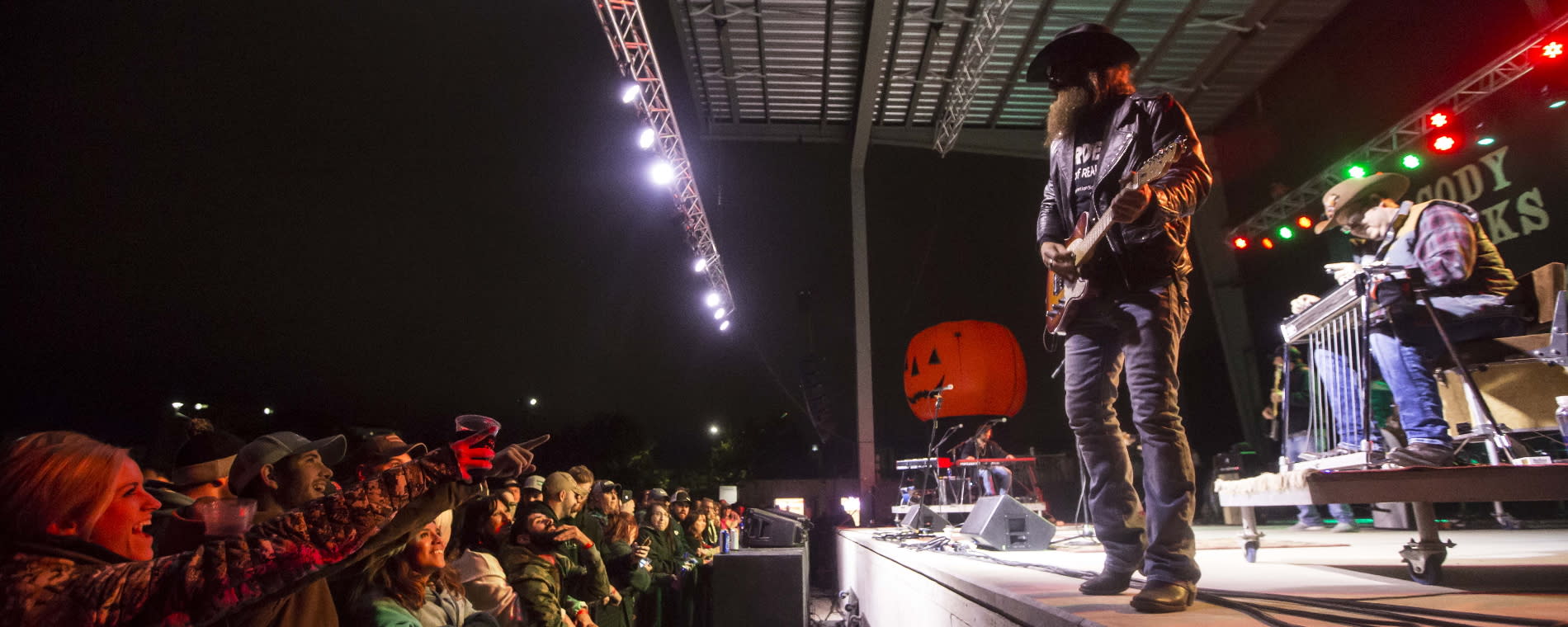 Cody Jinks at WAVE