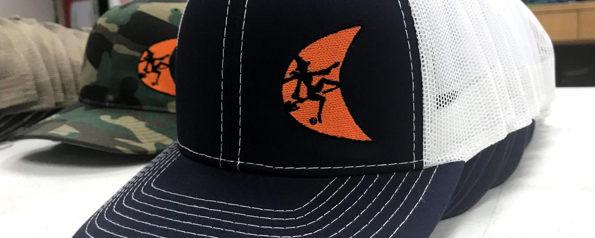 US Logo Lobby-Monitor-25.2 hats