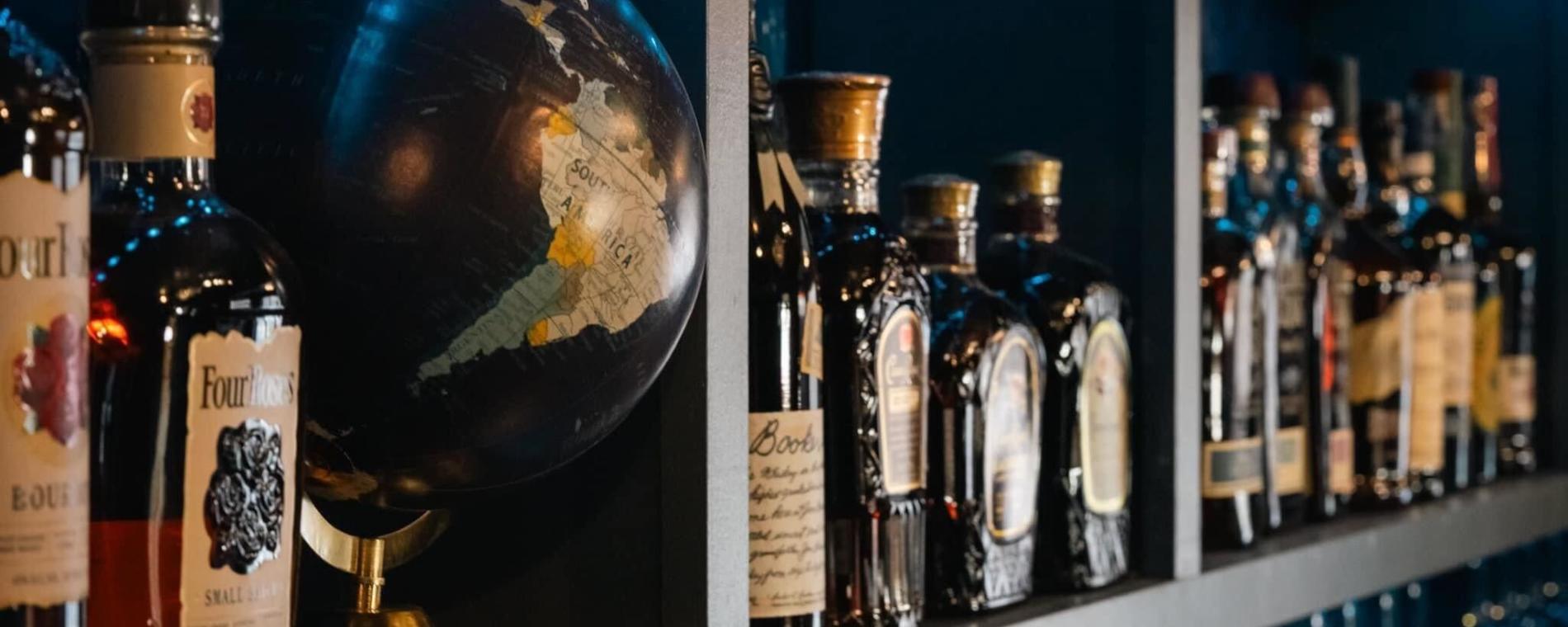 Wall of Liquer