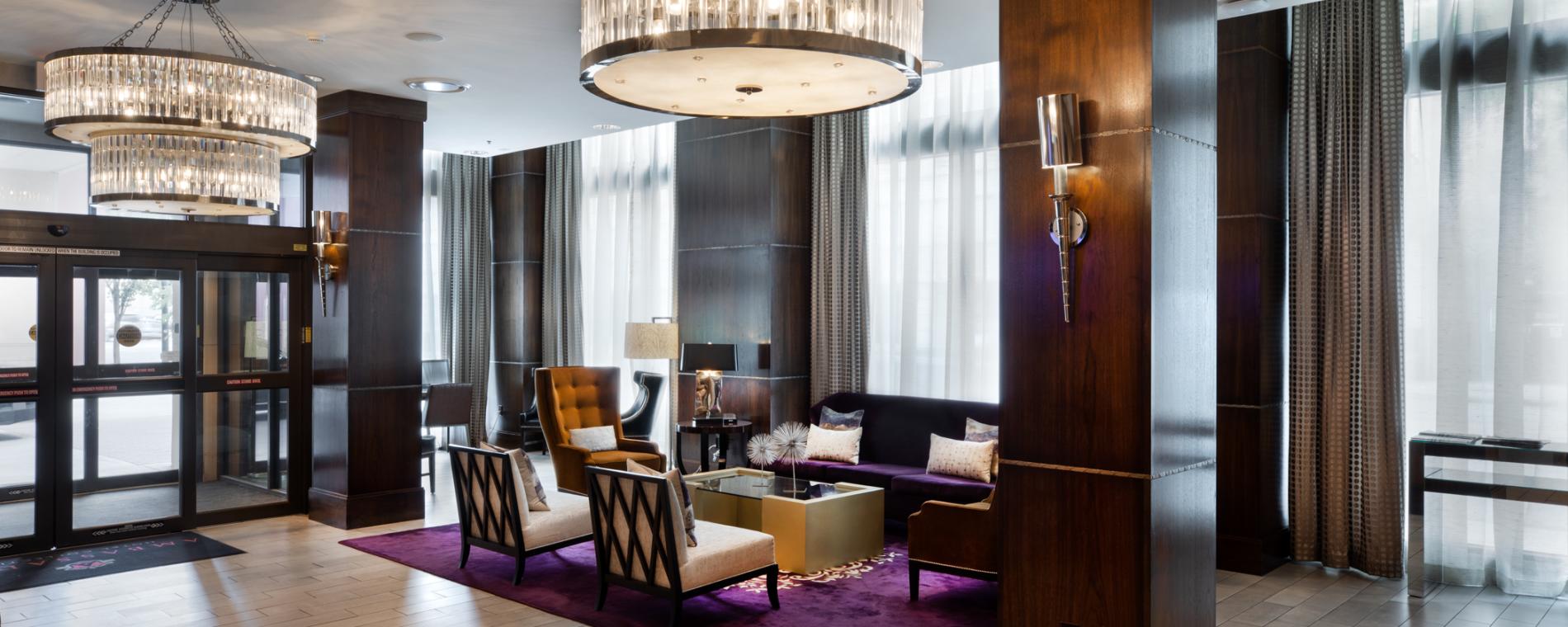 Ambasador Hotel Lobby