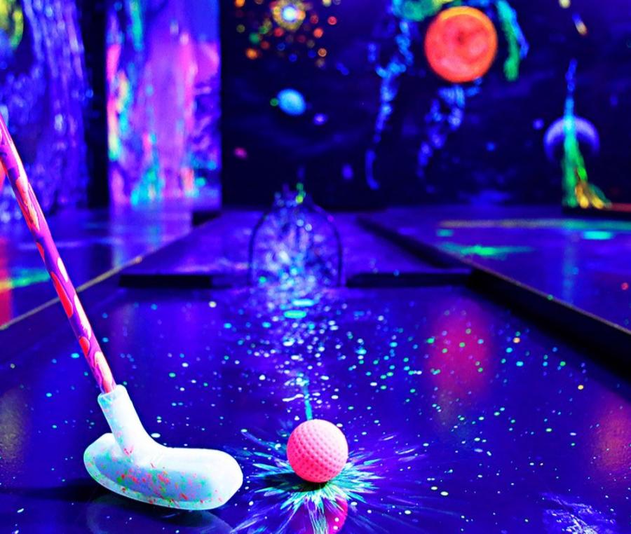 Fat Cats Glow Mini Golf