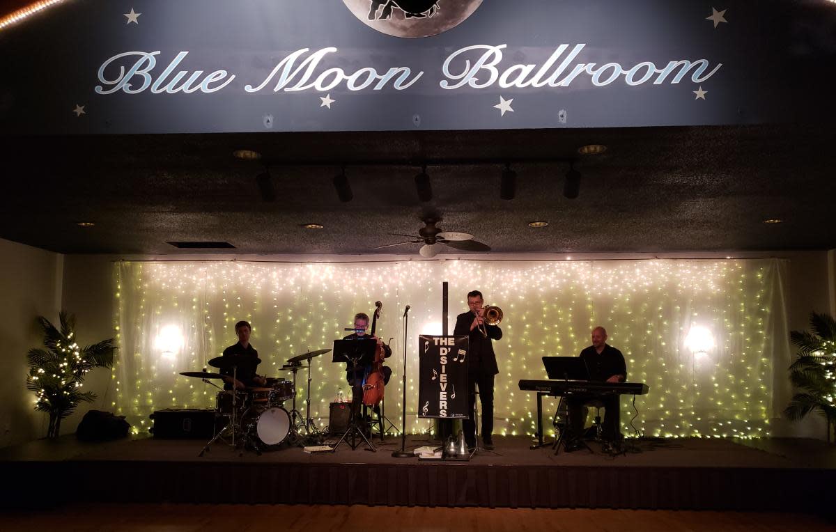 Blue Moon Ballroom D'Sievers Band
