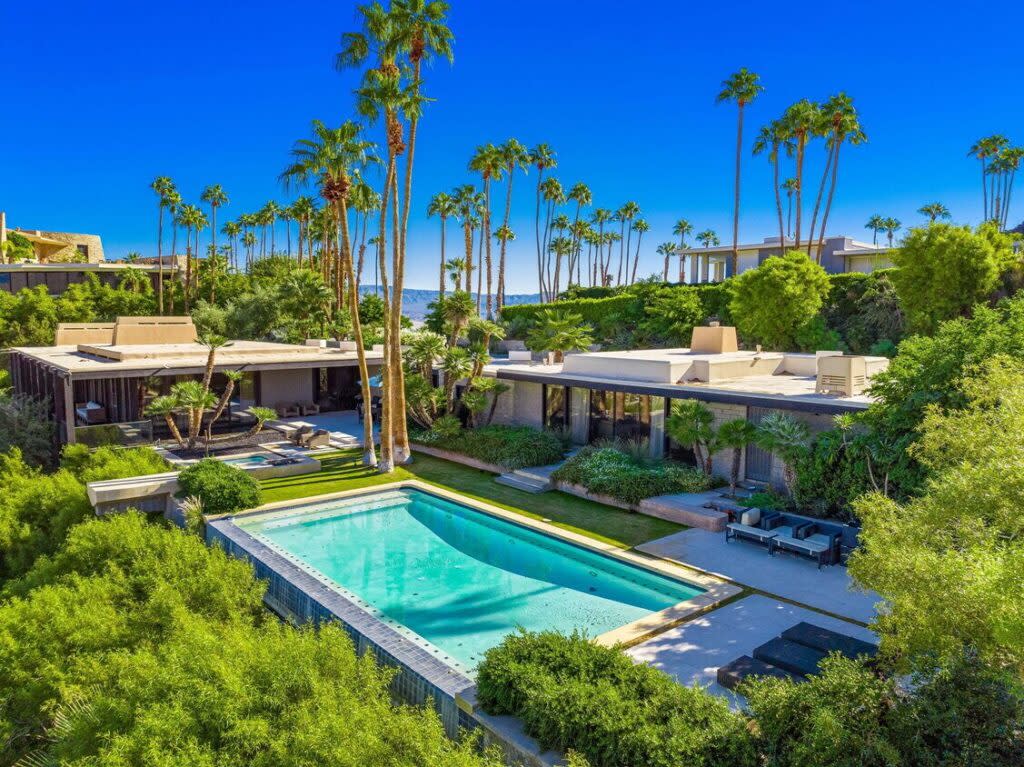 Hugh Kaptur William Holden House2