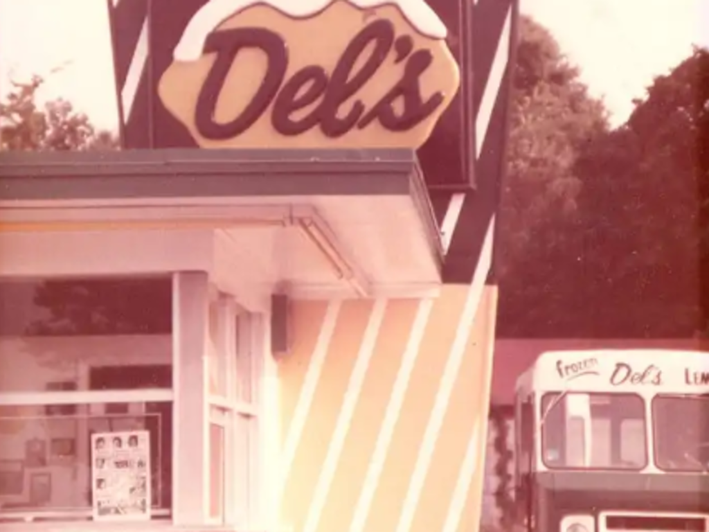 Del's Original Location