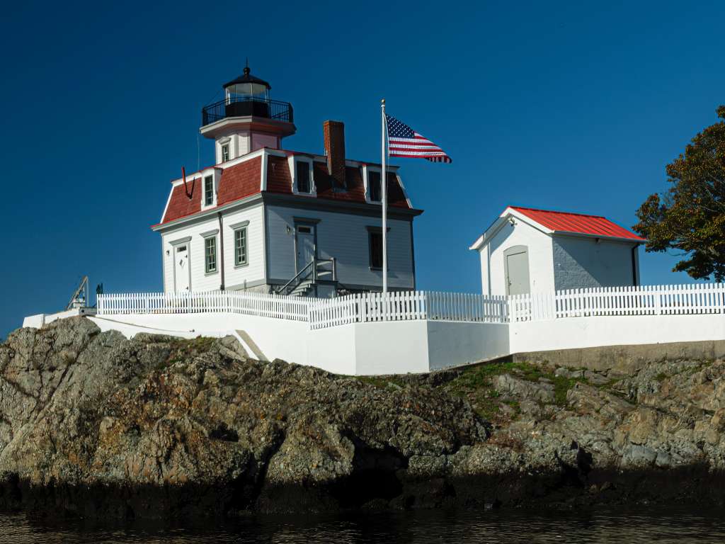 Pomham Rocks Lighthouse