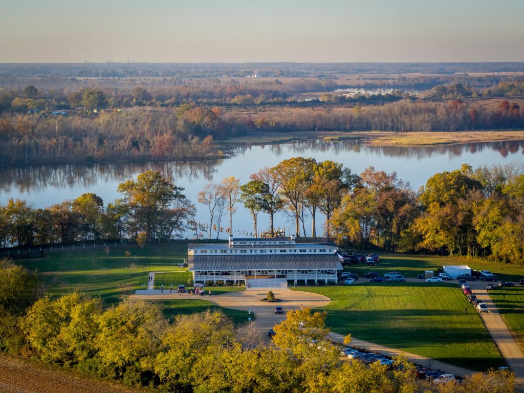 Upper Shirley Vineyards